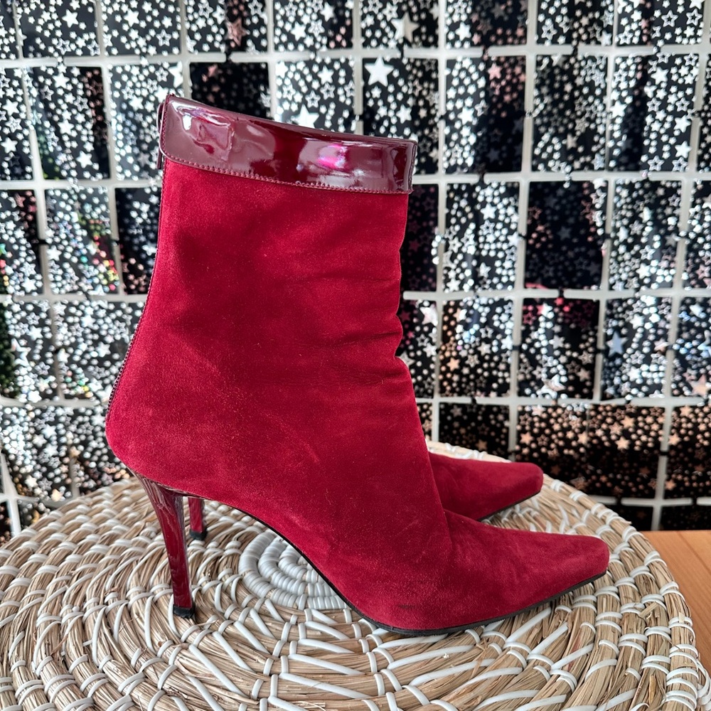 Stuart Weitzman Burgundy Suede Ankle Boots – Designer Heels